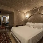 Szálloda Grand Cave 3*