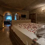 Grand Cave Szálloda