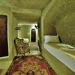 Grand Cave Hotel 3*