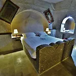 Szálloda Grand Cave 3*