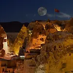 Grand Cave Hotel 3*