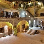Hotel Grand Cave