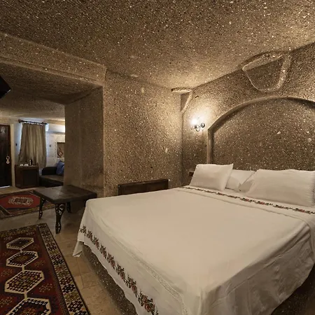 Szálloda Grand Cave 3*