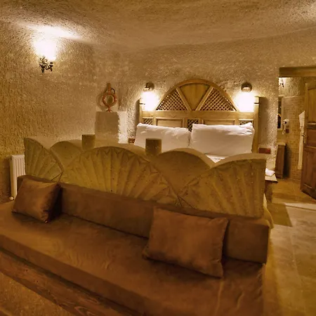 Grand Cave Szálloda 3*