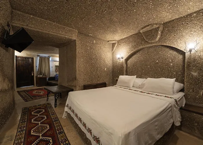 Hotel Grand Cave 3*