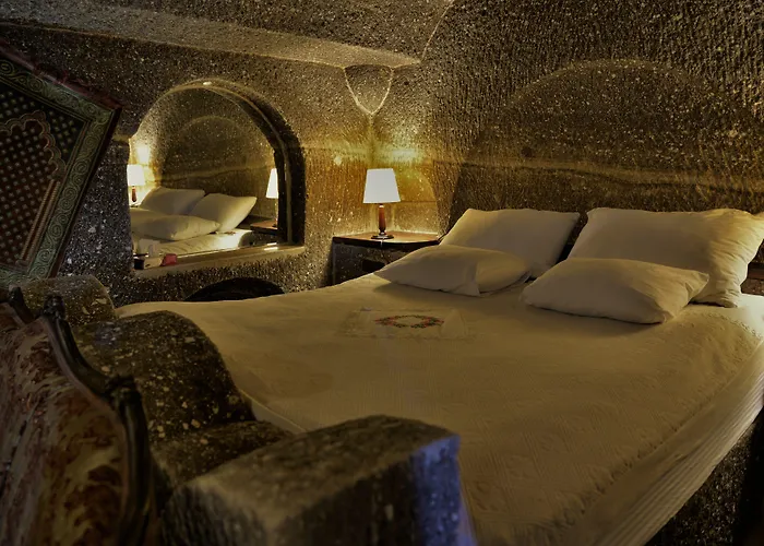 Hotell Grand Cave 3*