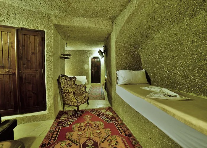 Grand Cave Hotell 3*