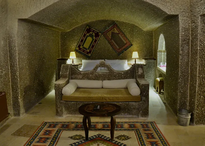 Hotell Grand Cave 3*