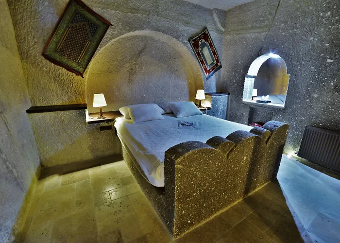 Hotell Grand Cave 3*